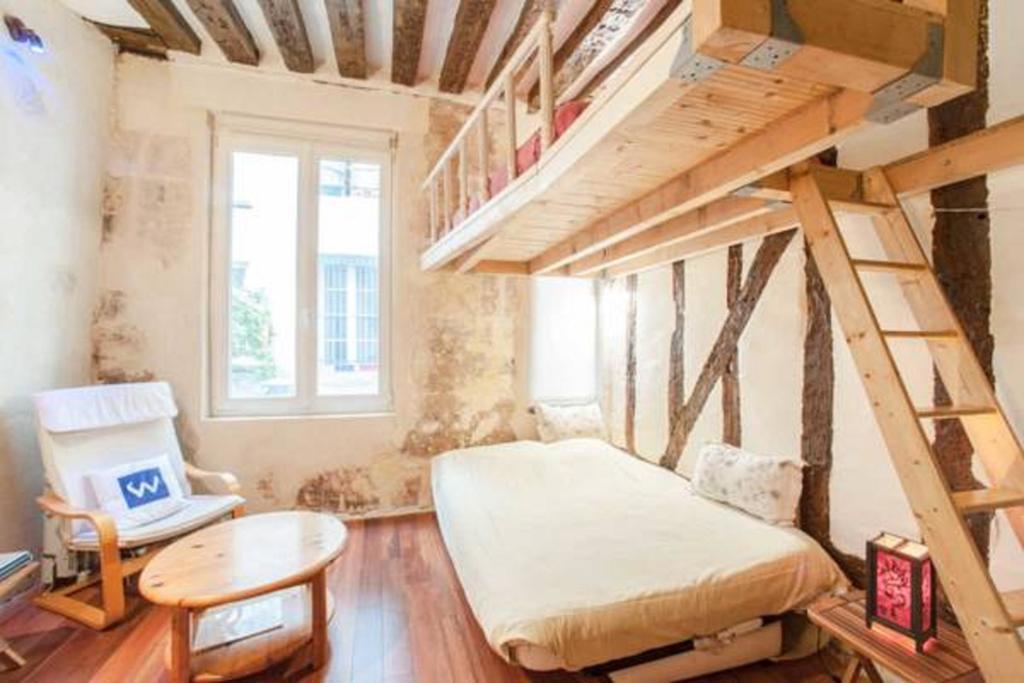 Frederic Sauton Studio Notre-dame Parigi